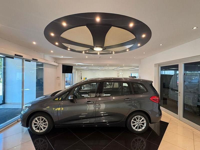 Grau Gebraucht 2017 BMW 216 Gran Tourer Advantage Van / Kleinbus | 12.800 € (Etwas zu teuer) - Bild 1/4
