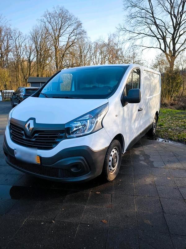 Gebraucht Renault Trafic 90 PS (66 kW) 2018 Weiß Van / Kleinbus