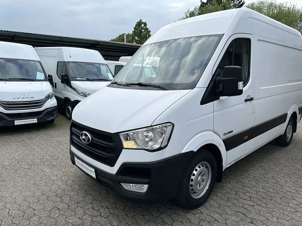 Gebraucht Hyundai H 350 150 PS (110 kW) 2017 Weiß Van
