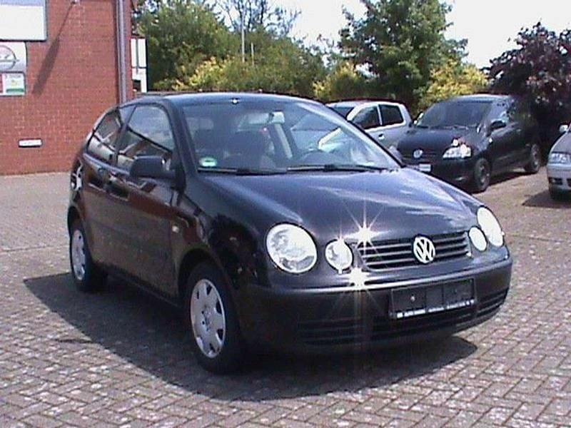 Gebraucht VW Polo Basis 54 PS (39 kW) 2003 Schwarz Kleinwagen