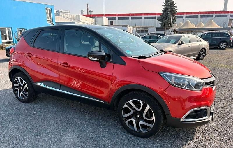 Gebraucht Renault Captur Intens 118 PS (86 kW) 2015 Rot SUV