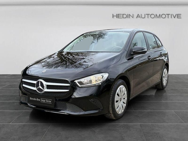 Gebraucht Mercedes E250 160 PS (117 kW) 2022 Schwarz Limousine