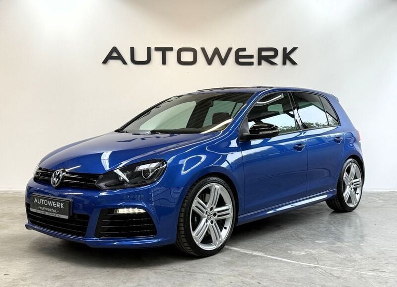 Blau Gebraucht 2012 VW Golf VI R Limousine | 19.999 € - Bild 1/4
