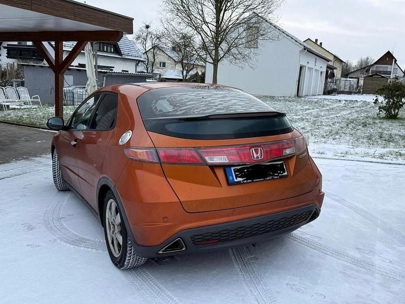 Gebraucht Honda Civic Executive 140 PS (102 kW) 2008 Orange Limousine