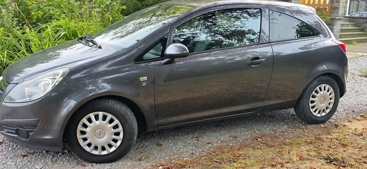 Gebraucht Opel Corsa 87 PS (63 kW) 2010 Grau Kleinwagen