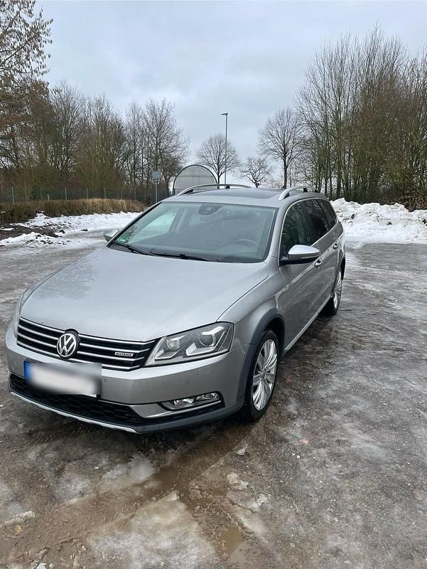 Usata VW Passat 170 CV (125 kW) 2012 Argento Station wagon