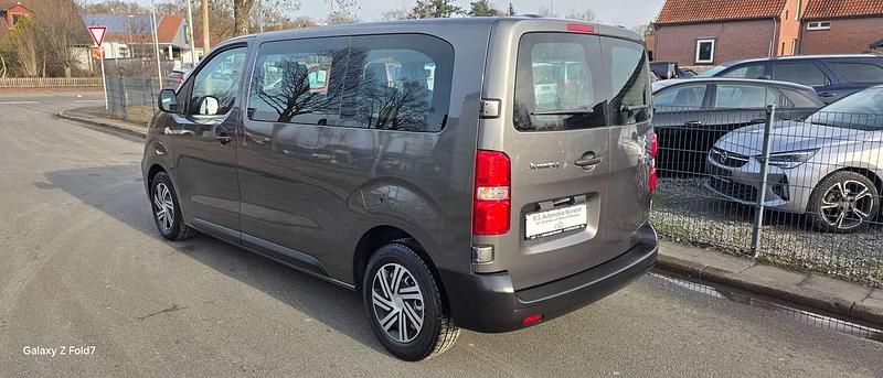Gebraucht Citroën Jumpy 150 PS (110 kW) 2018 Lackierung platinium Van / Kleinbus