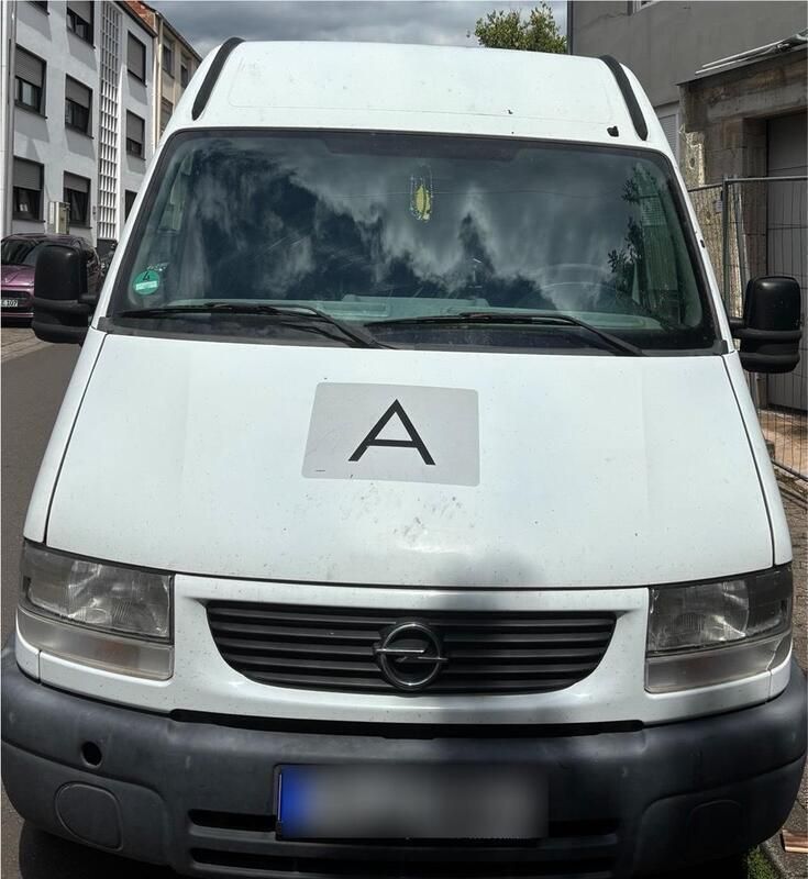 Weiß Gebraucht 2002 Opel Movano Van | 3.200 € (Fairer Preis) - Bild 1/4