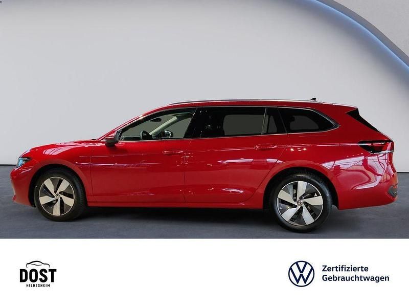 Gebraucht VW Passat Business 150 PS (110 kW) 2025 Rot Kombi