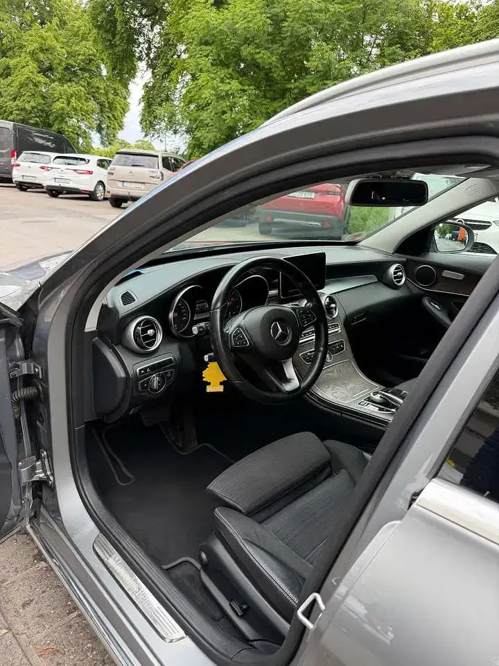 Gebraucht Mercedes 220 170 PS (125 kW) 2016 Silber Kombi