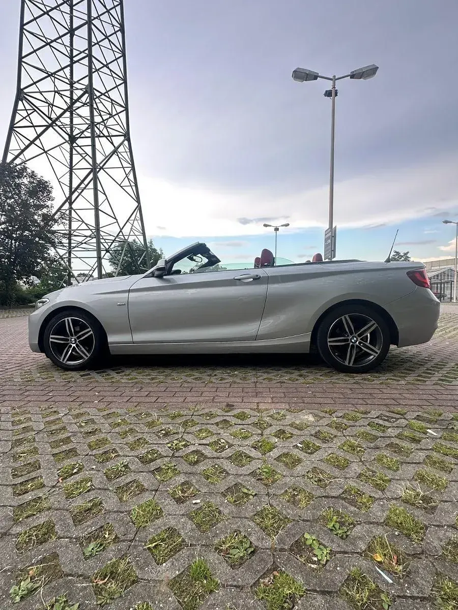 Gebraucht BMW 218 Sport Line 136 PS (100 kW) 2017 Silber Cabrio