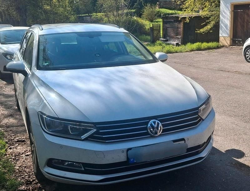 Second-hand VW Passat 150 CP (110 kW) 2016 Alb Berlinǎ