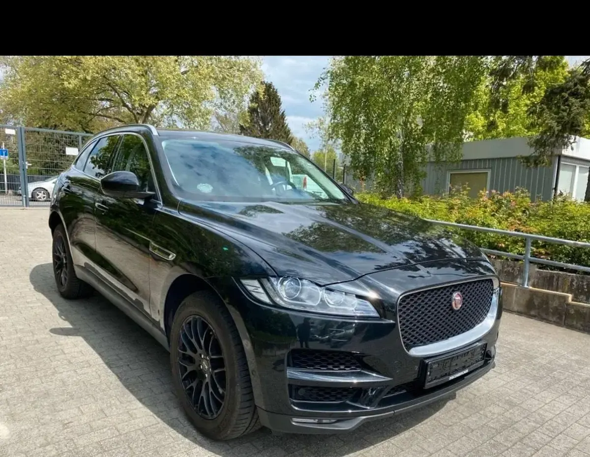 Gebraucht Jaguar F-Pace 179 PS (131 kW) 2018 Schwarz SUV