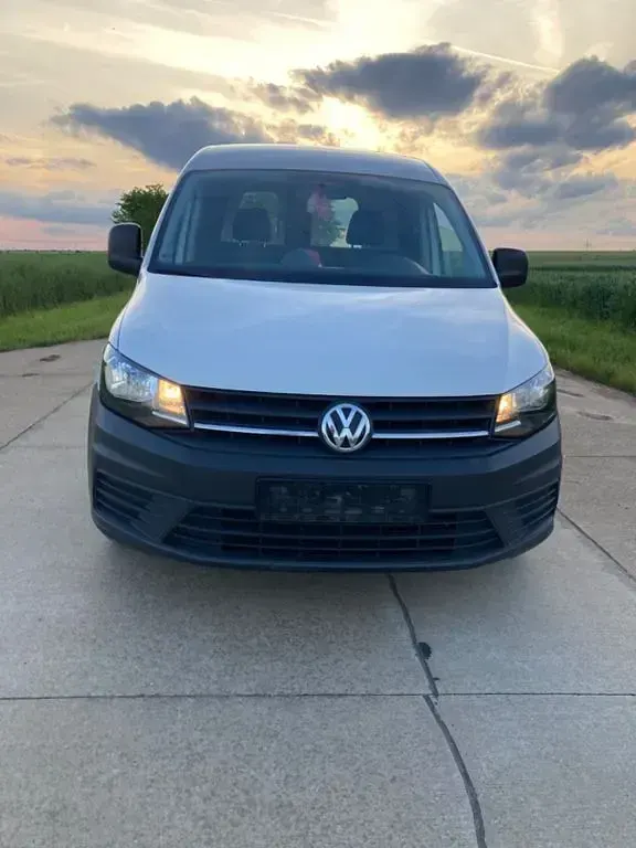 Gebraucht VW Caddy Trendline 102 PS (75 kW) 2016 Weiß Van / Kleinbus