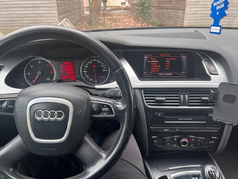 Gebraucht Audi A4 143 PS (105 kW) 2011 Silber Kombi