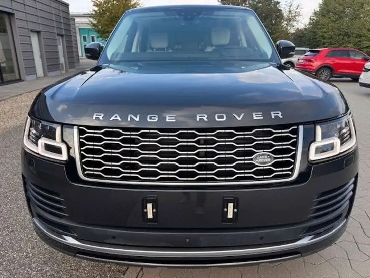 Gebraucht Land Rover Range Rover Vogue 349 PS (256 kW) 2021 Grau SUV