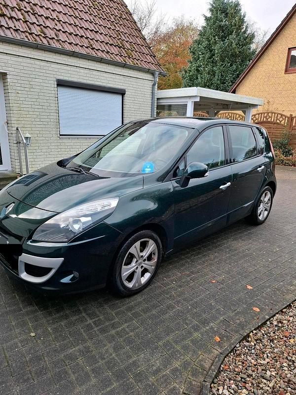 Schwarz Gebraucht 2010 Renault Mégane III Van / Kleinbus | 4.200 € - Bild 1/4