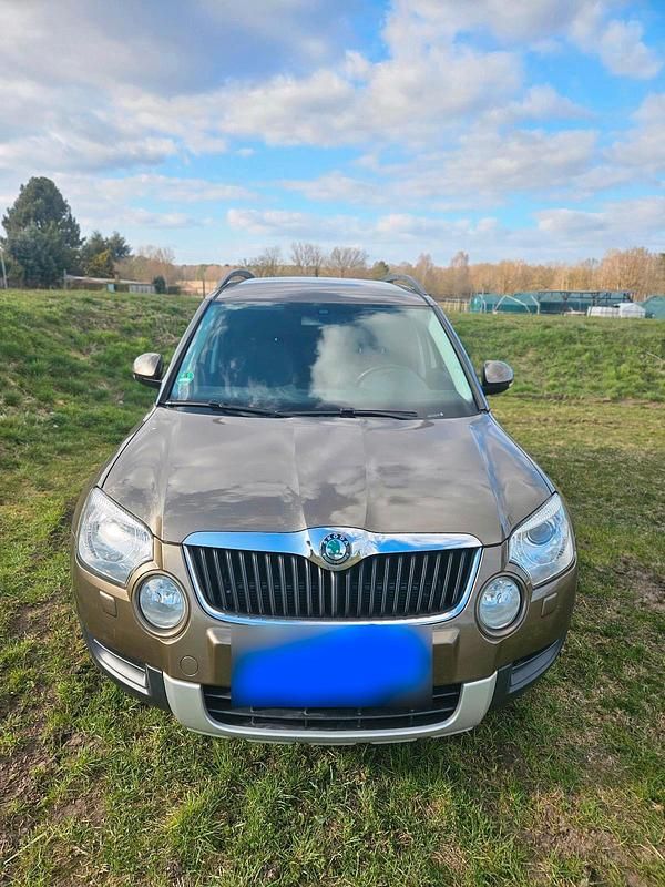 Gebraucht Skoda Yeti 110 PS (80 kW) 2011 Braun SUV