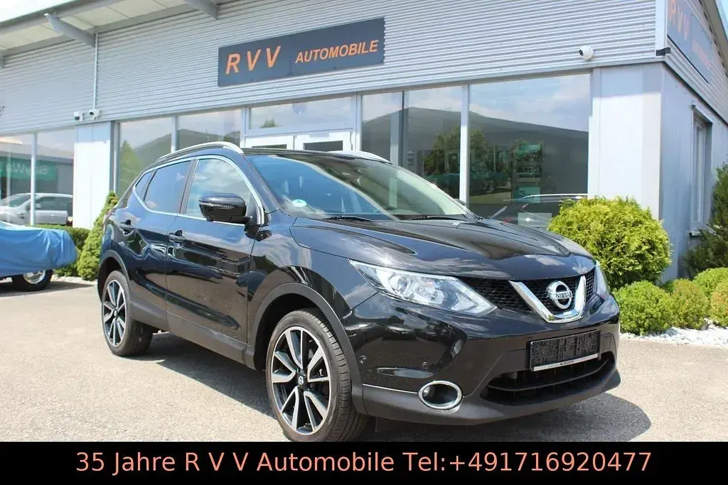 Gebraucht Nissan Qashqai Acenta 163 PS (119 kW) 2017 Schwarz SUV