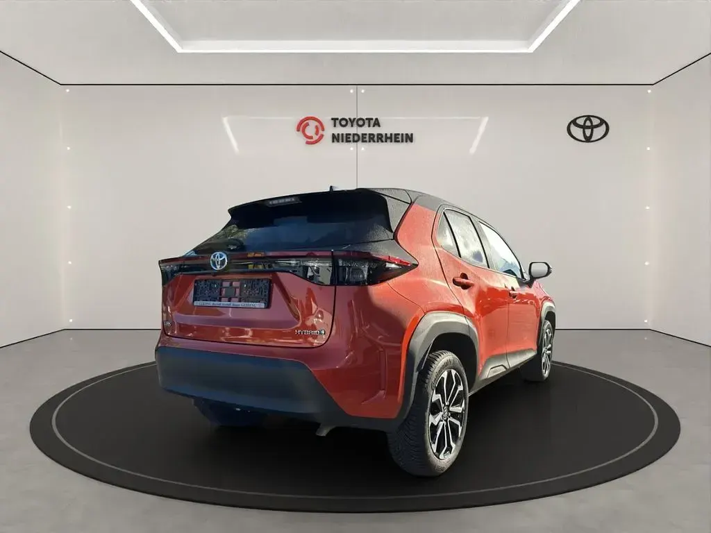 Gebraucht Toyota Yaris Cross Edition 116 PS (85 kW) 2023 Orange SUV