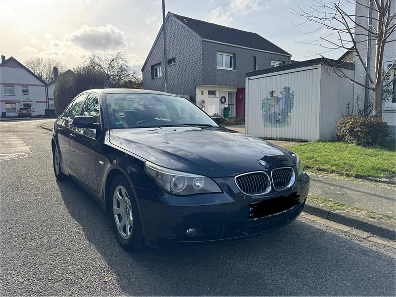 Gebraucht BMW 525 218 PS (160 kW) 2006 Blau Limousine