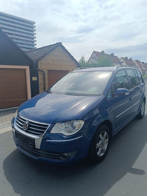 Blau Gebraucht 2007 VW Touran Highline Van / Kleinbus | 1.799 € (Superpreis) - Bild 1/4