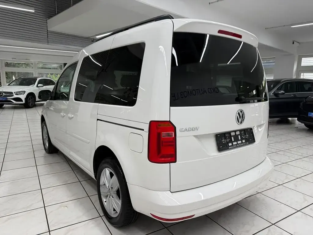 Gebraucht VW Caddy Comfortline 131 PS (96 kW) 2020 Weiß Van / Kleinbus