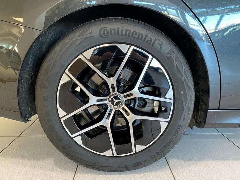 Gebraucht Mercedes E220 Avantgarde 197 PS (144 kW) 2024 Grau Limousine
