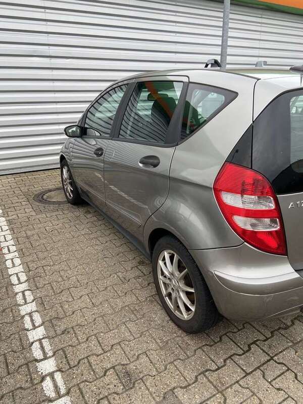 Grau Gebraucht 2006 Mercedes A170 Kleinwagen | 1.600 € (Guter Preis) - Bild 1/4