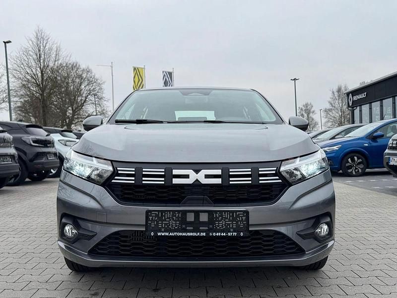 Gebraucht Dacia Sandero Expression 91 PS (66 kW) 2025 Grau Limousine