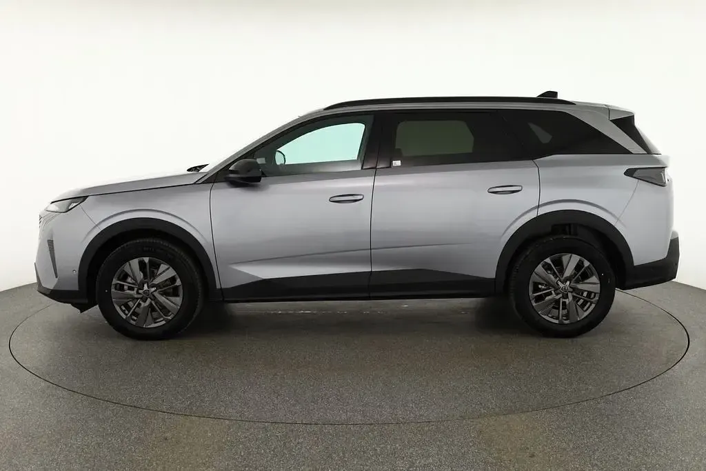 Neu Peugeot 5008 145 PS (106 kW) 2025 Grau SUV