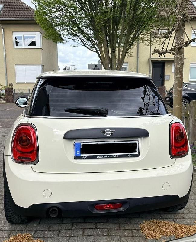 Gebraucht Mini ONE 102 PS (75 kW) 2019 Beige Kleinwagen
