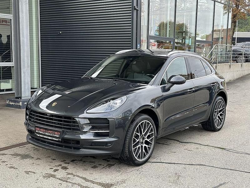 Grau Gebraucht 2018 Porsche Macan SUV | 39.990 € (Etwas zu teuer) - Bild 1/4