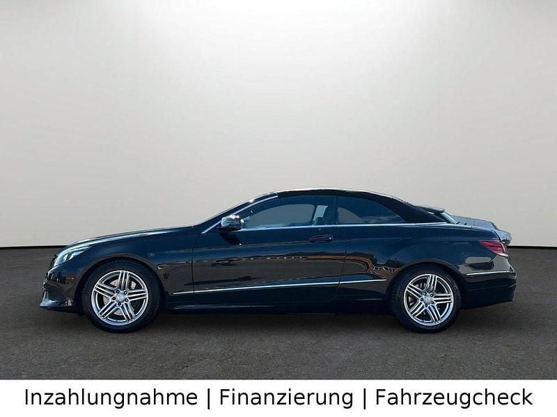 Gebraucht Mercedes E200 Sport 184 PS (135 kW) 2016 Schwarz Cabrio