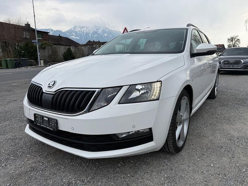 Gebraucht Skoda Octavia RS 184 PS (135 kW) 2018 Weiß Kombi