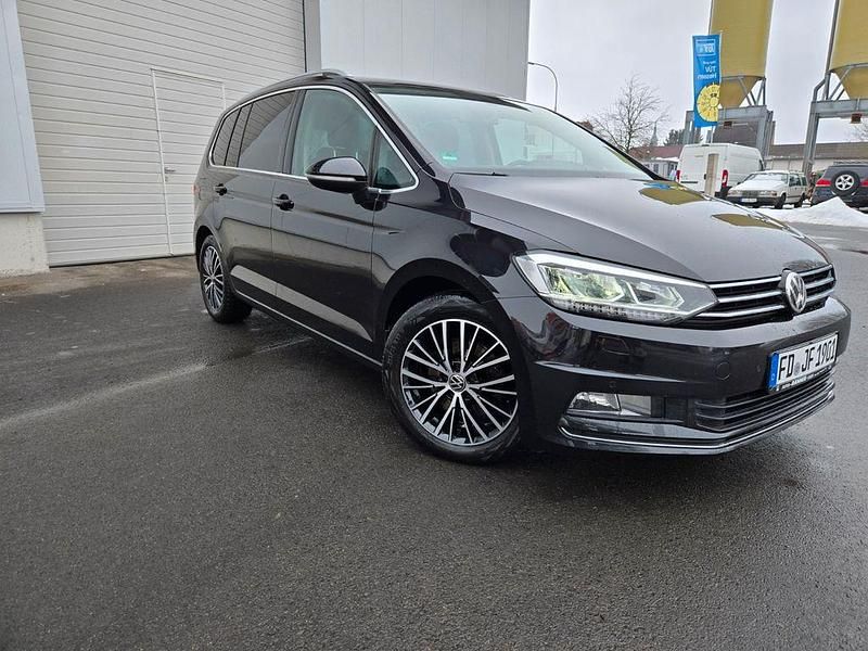 Gebraucht VW Touran Highline 190 PS (139 kW) 2016 Schwarz Van / Kleinbus