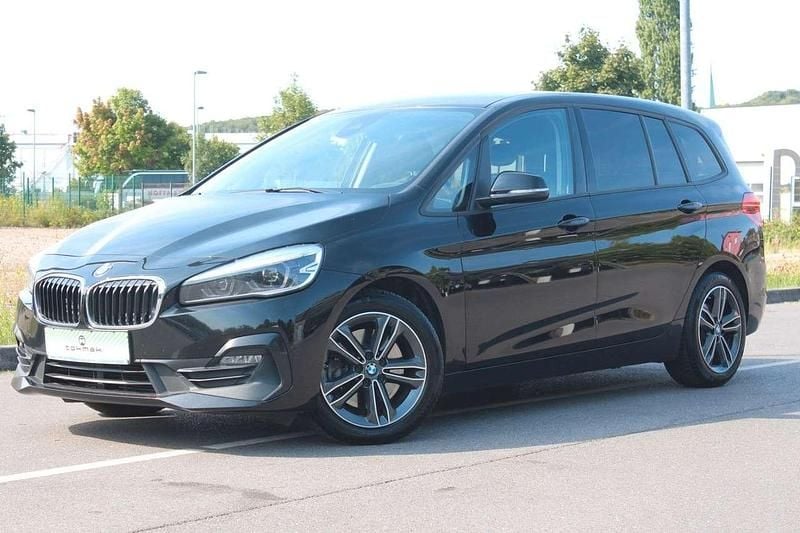 Schwarz Gebraucht 2020 BMW 218 Gran Tourer Sport Line Van / Kleinbus | 13.790 € (Guter Preis) - Bild 1/4