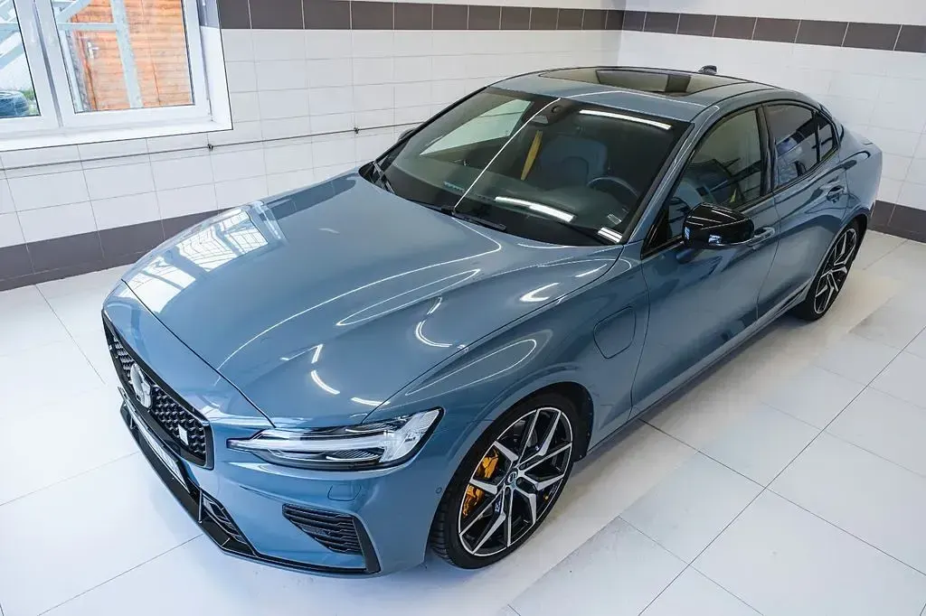Gebraucht Volvo S60 455 PS (334 kW) 2023 Grau Limousine