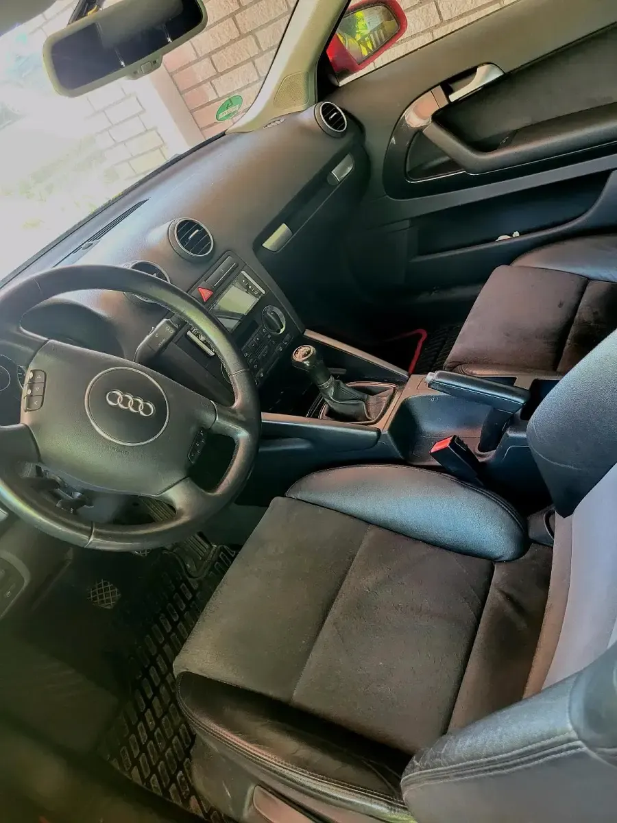 Gebraucht Audi A3 150 PS (110 kW) 2005 Rot Kleinwagen