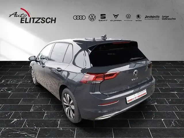 Gebraucht VW Golf VIII Move 110 PS (80 kW) 2024 Uranograu Limousine