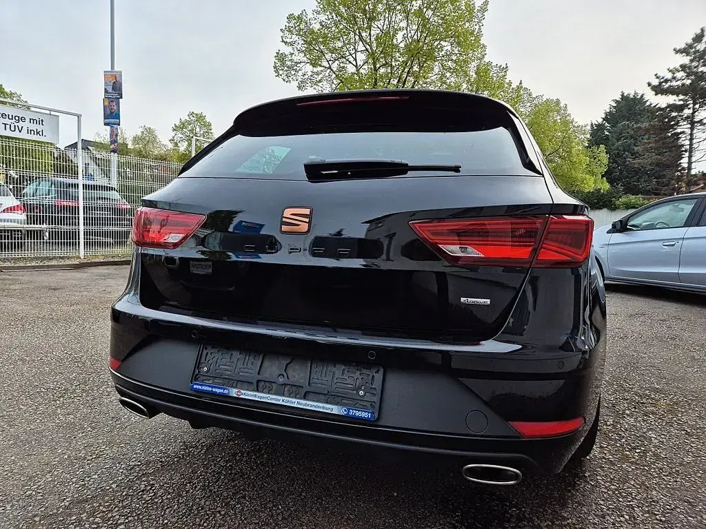 Usata Cupra Leon 300 CV (220 kW) 2019 Nero Berlina
