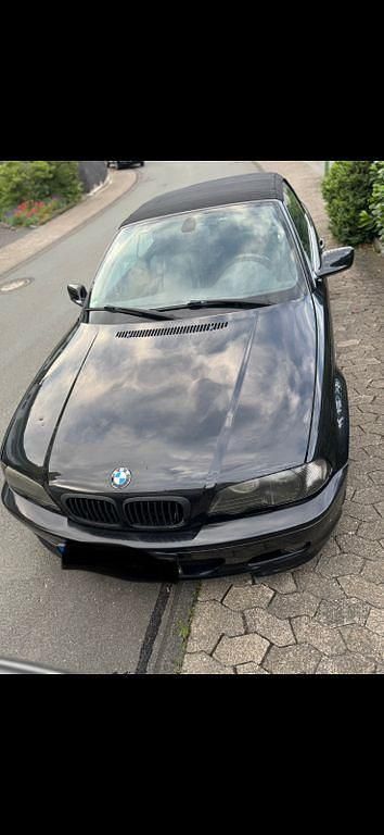 Schwarz Gebraucht 2001 BMW 325 Cabriolet Performance Cabrio | 5.550 € (Guter Preis) - Bild 1/4