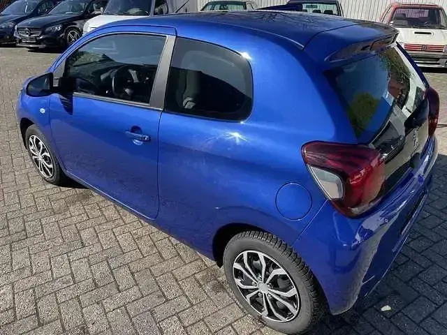 Gebraucht Peugeot 108 Allure 72 PS (52 kW) 2020 Blau calvi/metallic klarlack Kleinwagen