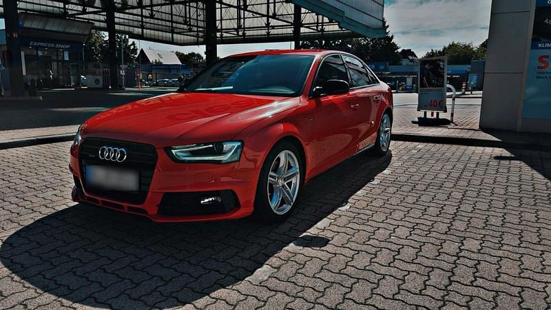 Rot Gebraucht 2015 Audi A4 S-Line Limousine | 16.500 € (Fairer Preis) - Bild 1/4