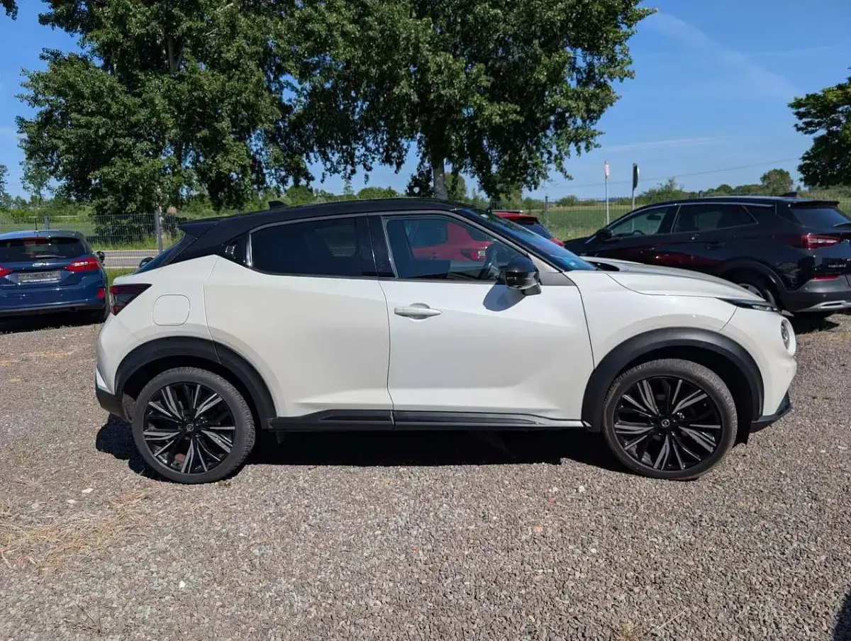 Gebraucht Nissan Juke 117 PS (86 kW) 2021 Pearl white/black m SUV