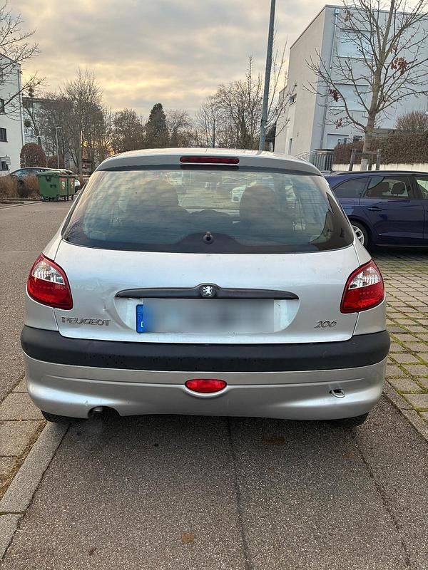 Gebraucht Peugeot 206 60 PS (44 kW) 2002 Silber Coupé