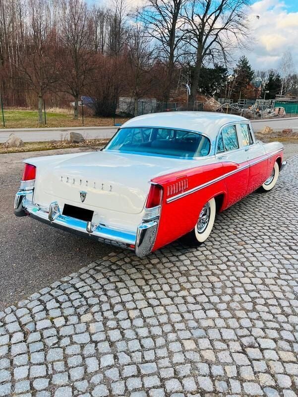 Weiß Gebraucht 1956 Chrysler New Yorker Limousine | 46.750 € - Bild 1/4