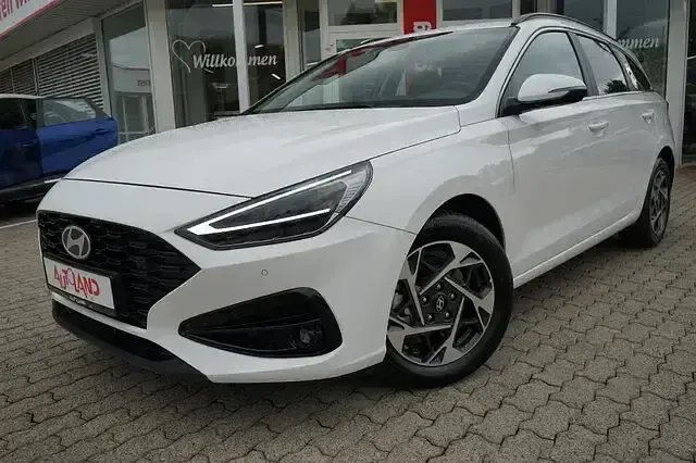 Neu Hyundai i30 150 PS (110 kW) 2026 Weiß Kombi