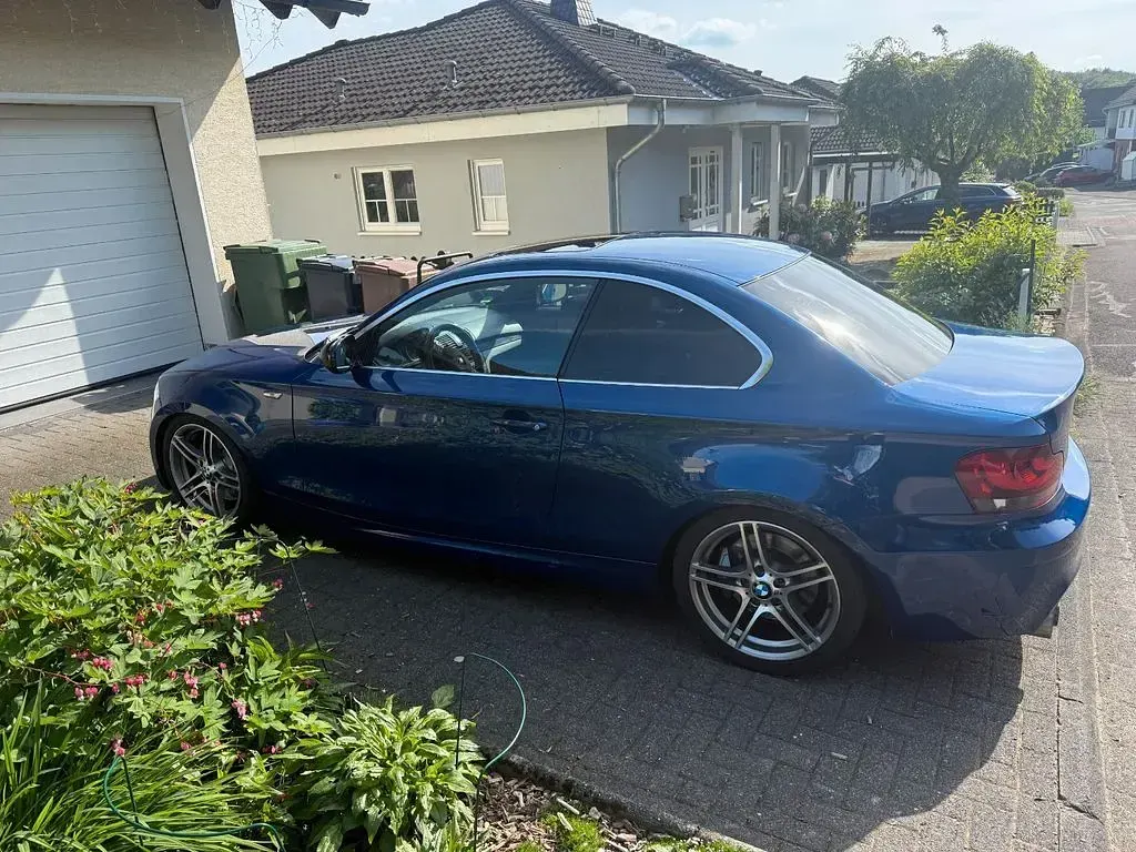 Gebraucht BMW 135 Performance 360 PS (264 kW) 2012 Blau Kleinwagen