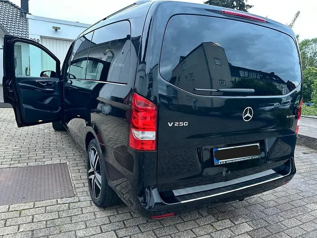 Gebraucht Mercedes V250 Avantgarde 190 PS (139 kW) 2014 Schwarz Van / Kleinbus
